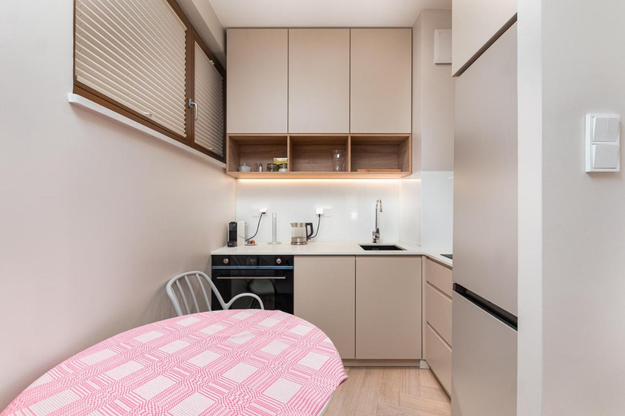 Apartament Solidarnosci By Your Freedom Varşovia Exterior foto